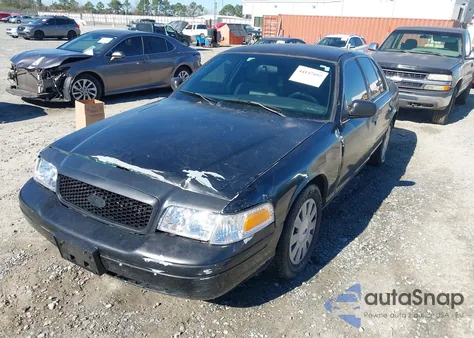 2011 Ford Crown Victoria Police Interceptor z USA, uszkodzony, nr VIN 2FABP7BV7BX129370